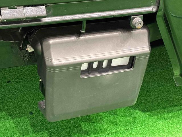 ハイゼットトラックジャンボＳＡIIIｔ　社外ナビゲーション　ドライブレコーダーＥＴＣ車載器　手引き式サイドブレーキ　トップシェイドガラス　オーバーヘッドコンソール　スペアタイヤ　パワーウインドウ　キーレスエントリー（広島県）の中古車