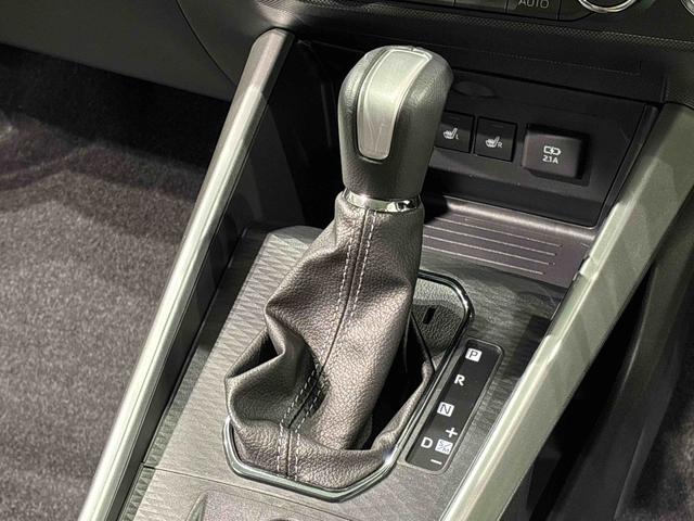 ロッキープレミアムG 電動パーキングブレーキ バックカメラ付きLEDヘッドランプ・フォグランプ 全車速追従機能付アダプティブクルーズコントロール レーンキープコントロール ブラインドスポットモニター 17インチアルミホイール シートヒーター(広島県)の中古車