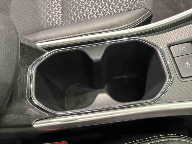 ロッキープレミアムG 電動パーキングブレーキ バックカメラ付きLEDヘッドランプ・フォグランプ 全車速追従機能付アダプティブクルーズコントロール レーンキープコントロール ブラインドスポットモニター 17インチアルミホイール シートヒーター(広島県)の中古車
