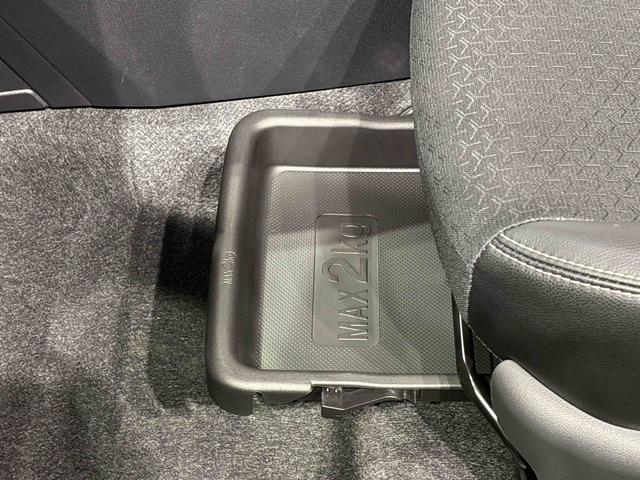 ロッキープレミアムG 電動パーキングブレーキ バックカメラ付きLEDヘッドランプ・フォグランプ 全車速追従機能付アダプティブクルーズコントロール レーンキープコントロール ブラインドスポットモニター 17インチアルミホイール シートヒーター(広島県)の中古車