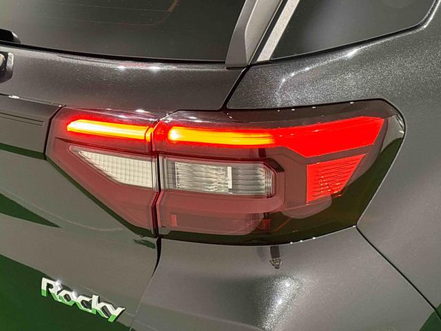 ロッキープレミアムG 電動パーキングブレーキ バックカメラ付きLEDヘッドランプ・フォグランプ 全車速追従機能付アダプティブクルーズコントロール レーンキープコントロール ブラインドスポットモニター 17インチアルミホイール シートヒーター(広島県)の中古車