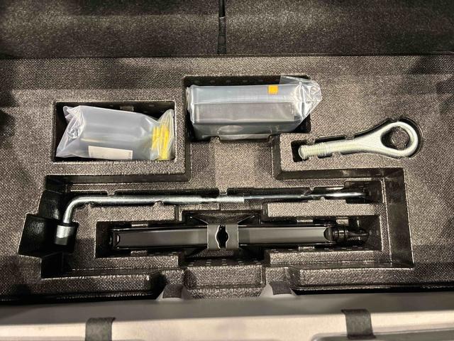 タフトＧ　クロムベンチャー　バックモニター　電動パーキングブレーキスカイフィールトップ　クロムパック　メッキパック　シルバーアンダーガーニッシュ　インテリアアクセント　ＬＥＤオートライト＆フォグランプ　電動パーキングブレーキ　バックカメラ　アルミホイール（広島県）の中古車