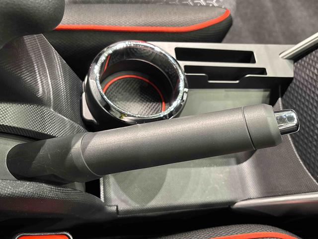 ロッキーＧ　ナビ　パノラマモニター　ドラレコ　ＥＴＣ　ＢＳＭ　ＡＣＣＬＥＤヘッドランプ・フォグランプ　全車速追従機能付アダプティブクルーズコントロール　レーンキープコントロール　１７インチアルミホイール　シートヒーター　プッシュボタンスタート（広島県）の中古車