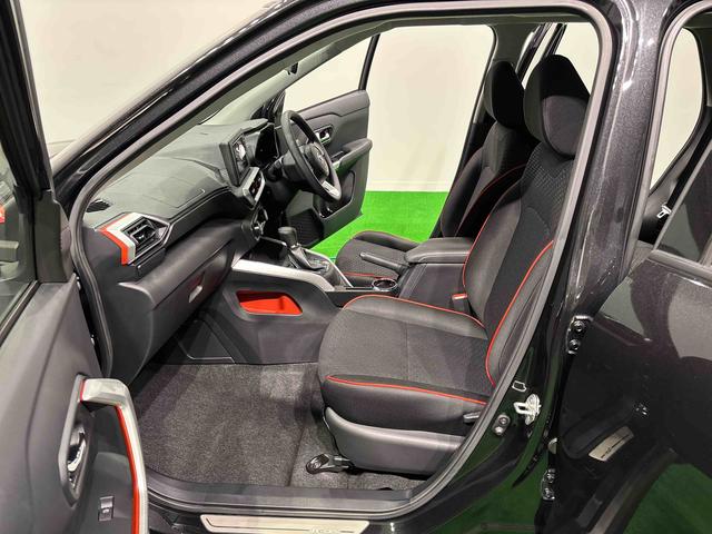 ロッキーＧ　ナビ　パノラマモニター　ドラレコ　ＥＴＣ　ＢＳＭ　ＡＣＣＬＥＤヘッドランプ・フォグランプ　全車速追従機能付アダプティブクルーズコントロール　レーンキープコントロール　１７インチアルミホイール　シートヒーター　プッシュボタンスタート（広島県）の中古車