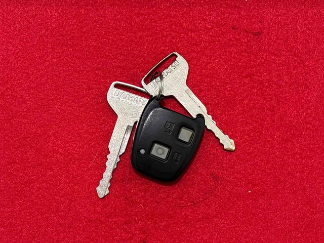 ハイゼットカーゴクルーズ マニュアルキーレスキー ETC付 助手席エアバッグ 運転席エアバッグ スライドドア ワンオーナー 電格ミラー付き ABS付 マニュアルトランスミッション パワーウィンドウ ヘッドライトレベリング(広島県)の中古車