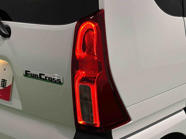 タントファンクロスターボ ETC付きLEDオートライト パワースライドドアウェルカムオープン機能 電動パーキングブレーキ 運転席助手席シートヒーター アルミホイール キーフリーシステム オート電動格納式ドアミラー(広島県)の中古車