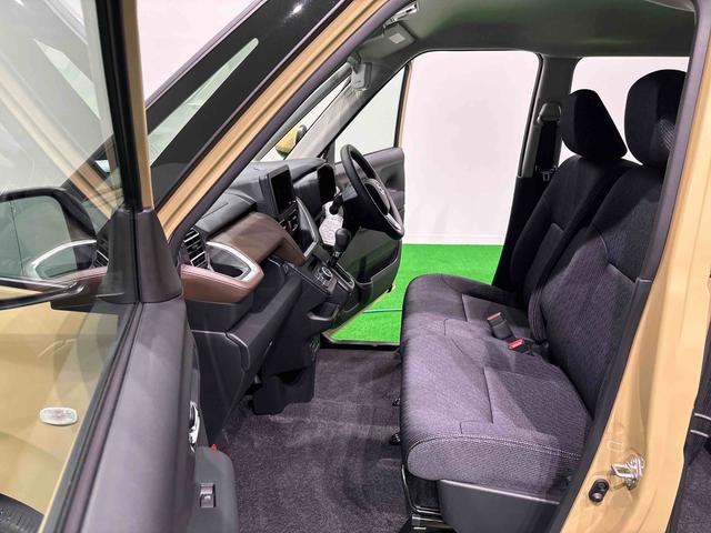 ムーヴG 4WD キーフリーシステム プッシュボタンスタートバックカメラ 左側ウエルカムオープン機能付パワースライドドア 電動格納式ドアミラー オートエアコン ステアリングスイッチ 電動パーキングブレーキ サイドエアーバッグ LEDヘッドランプ&フォグランプ(広島県)の中古車