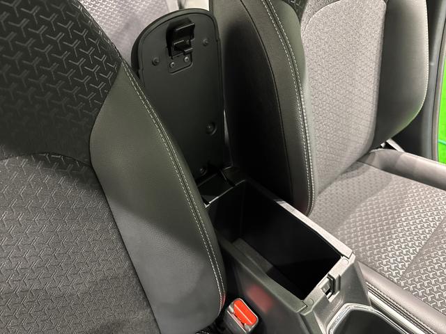 ロッキープレミアムＧＬＥＤヘッドランプ・フォグランプ　全車速追従機能付アダプティブクルーズコントロール　レーンキープコントロール　ブラインドスポットモニター　１７インチアルミホイール　シートヒーター（広島県）の中古車