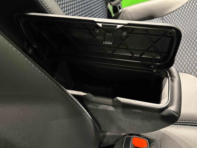 タントカスタムX 運転席・助手席シートヒーター キーフリーシステム純正ナビ装着用アップグレードパック 両側電動スライドドア 電動パーキングブレーキ+オートホールドブレーキ機能 格納式リヤドアサンシェード オートライト(広島県)の中古車