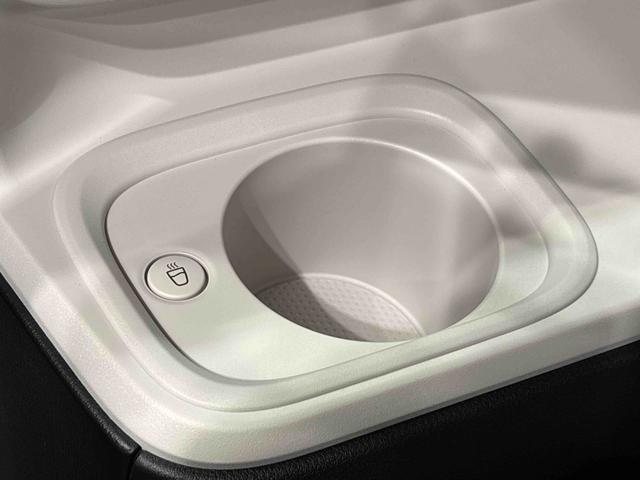 ムーヴキャンバスストライプスＧ　運転席・助手席シートヒーター　キーフリー純正ナビ装着用アップグレードパック　電動パーキングブレーキ＋オートホールドブレーキ機能　オートライト　ＬＥＤヘッドランプ　運転席シートリフター　チルトステアリング（広島県）の中古車