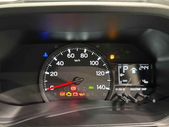 ハイゼットトラックスタンダード 4WD車線逸脱警告 禁煙車両 運転席助手席エアバッグ 横滑り防止機能 パワステ 切替4WD エアコン エアバック ABS エコアイドル 誤発進抑制装置(広島県)の中古車