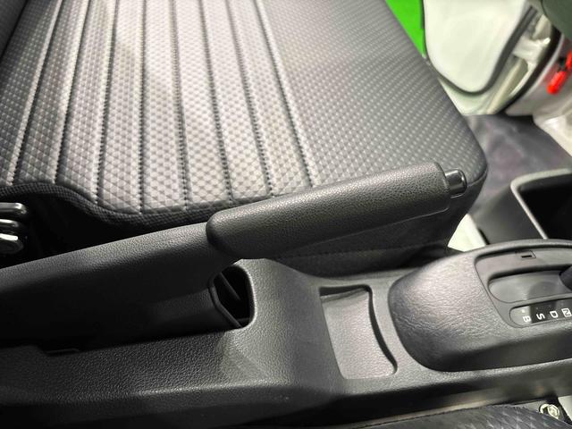 ハイゼットトラックスタンダード 4WD車線逸脱警告 禁煙車両 運転席助手席エアバッグ 横滑り防止機能 パワステ 切替4WD エアコン エアバック ABS エコアイドル 誤発進抑制装置(広島県)の中古車