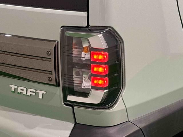 タフトGターボ ダーククロムベンチャー バックモニター対応スカイフィールトップ クロムパック メッキパック シルバーアンダーガーニッシュ インテリアアクセント LEDオートハイビーム&フォグランプ 電動パーキングブレーキ バックカメラ アルミホイール(広島県)の中古車
