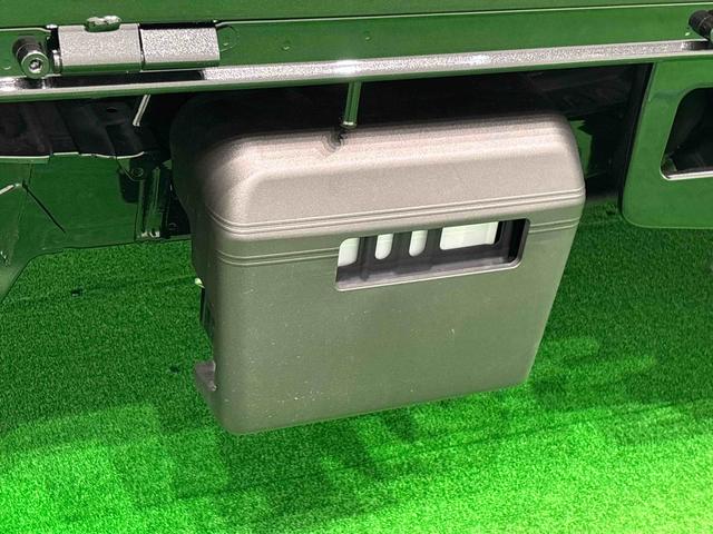 ハイゼットトラックスタンダード　ＡＭ／ＦＭラジオ　ＬＥＤヘッドランプＬＥＤヘッドランプ　トップシェイドガラス　運転席ＳＲＳエアバック　バックソナー　電動式パワーステアリング　ＡＭ／ＦＭラジオ　あゆみ板掛けテールゲート　ＶＳＣ＆ＴＲＣ（広島県）の中古車