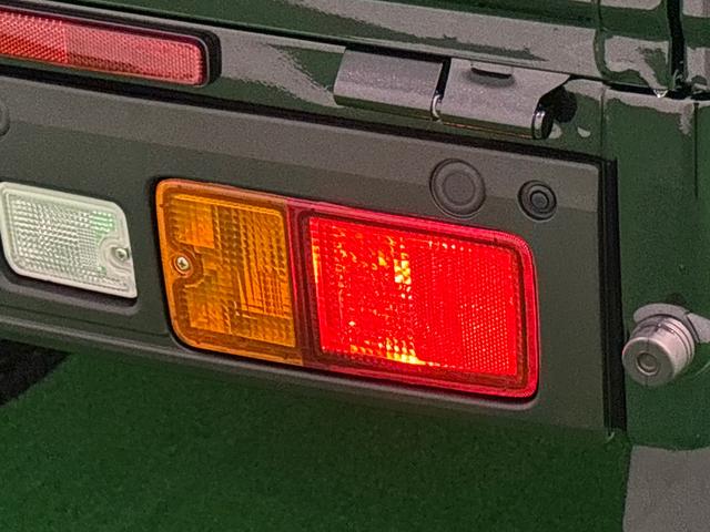ハイゼットトラックスタンダード　ＡＭ／ＦＭラジオ　ＬＥＤヘッドランプＬＥＤヘッドランプ　トップシェイドガラス　運転席ＳＲＳエアバック　バックソナー　電動式パワーステアリング　ＡＭ／ＦＭラジオ　あゆみ板掛けテールゲート　ＶＳＣ＆ＴＲＣ（広島県）の中古車