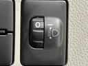 ＬＥＤヘッドランプ　セキュリティアラーム　コーナーセンサー　１４インチフルホイールキャップ　キーレスエントリー　電動格納式ドアミラー　ショツピングフック　マニュアルエアコン（広島県）の中古車
