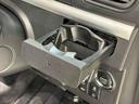 ＬＥＤオートライト　　オート電動格納式ドアミラー　アルミホイール　格納式リヤサンシェード　運転席シートヒーター　オートエアコン　シートリフター　キーフリーシステム（広島県）の中古車