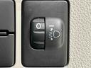 ＬＥＤヘッドランプ　セキュリティアラーム　コーナーセンサー　１４インチフルホイールキャップ　キーレスエントリー　電動格納式ドアミラー　ショツピングフック　マニュアルエアコン（広島県）の中古車