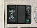 カードキー　ＥＴＣ　オートライト　オートハイビーム　助手席側パワースライド　ＣＤオーディオ　運転席シートヒーター　オートエアコン　アイドリングストップ　リアコーナーセンサー（広島県）の中古車