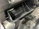 コーナーセンサー　オーバーヘッドシェルフ　フロントドアパワーウインドウ　キーレスエントリー　ＡＭ／ＦＭラジオ　テンパータイヤ　スチールホイール	　オートライト（広島県）の中古車