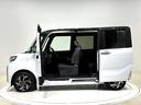 ＬＥＤオートライト　パワースライドドアウェルカムオープン機能　運転席ロングスライドシ−ト　助手席ロングスライド　助手席イージークローザー　１５インチアルミホイール　キーフリーシステム　パノラマカメラ（広島県）の中古車