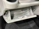 ＬＥＤヘッドランプ　セキュリティアラーム　コーナーセンサー　１４インチフルホイールキャップ　キーレスエントリー　電動格納式ドアミラー　ショツピングフック　マニュアルエアコン（広島県）の中古車