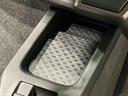 純正ナビ装着用アップグレードパック　本革巻ステアリングホイール　電動パーキングブレーキブレーキ　オートブレーキホールド機能　運転席シートリフター　チルトステアリング　オートライト　ＬＥＤヘッドランプ（広島県）の中古車