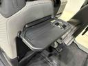 純正ナビ装着用アップグレードパック　運転席・助手席シートヒーター　電動パーキングブレーキブレーキ　オートブレーキホールド機能　オートライト　運転席シートリフター　チルトステアリング（広島県）の中古車