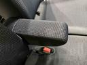 オートエアコン　電動格納式ドアミラー　運転席シートリフター　ヘッドライトレベリング　リヤワイパー　アルミホイール　キーフリーシステム（広島県）の中古車