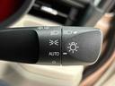 プッシュボタンスタート　電子カードキー　オートライト　オートハイビーム　運転席シートヒーター　１４インチアルミホイール　オートエアコン　オート機能付電動格納式ドアミラー　フロントトップシェードガラス（広島県）の中古車
