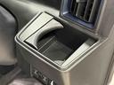 パノラマモニター対応純正ナビ装着用アップグレードパック　運転席・助手席シートヒーター　本革巻ステアリングホイール　電動パーキングブレーキブレーキ　オートブレーキホールド機能　オートライト（広島県）の中古車