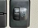 ＬＥＤヘッドランプ　運転席・助手席シートヒーター　オートライト　プッシュボタンスタート　セキュリティアラーム　コーナーセンサー　１４インチアルミホイール　キーフリーシステム（広島県）の中古車