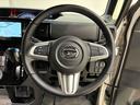 ＬＥＤヘッドランプ・フォグランプ　運転席シートヒーター　１５インチアルミホイール　オートライト　プッシュボタンスタート　セキュリティアラーム　ユーティリティフック（広島県）の中古車
