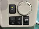 ＬＥＤヘッドランプ　セキュリティアラーム　コーナーセンサー　１４インチフルホイールキャップ　キーレスエントリー　電動格納式ドアミラー　ショツピングフック　マニュアルエアコン（広島県）の中古車
