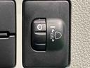 ＬＥＤヘッドランプ　セキュリティアラーム　コーナーセンサー　１４インチフルホイールキャップ　キーレスエントリー　電動格納式ドアミラー　ショツピングフック　マニュアルエアコン（広島県）の中古車