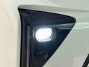 前席シートヒーター　オートホールド機能付き電動パーキングブレーキ　ＬＥＤヘッドライト　ＬＥＤフォグランプ　オートライト　オートハイビーム　オーディオ操作用ステアリングスイッチ　ＳＲＳサイドエアバッグ（広島県）の中古車