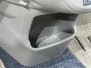純正ナビゲーション　バックモニター　運転席側シートリフター　電動格納ドアミラー　盗難防止警報アラーム　マニュアルエアコン　キーレスエントリー（広島県）の中古車