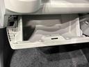 ＬＥＤヘッドランプ　セキュリティアラーム　コーナーセンサー　１４インチフルホイールキャップ　キーレスエントリー　電動格納式ドアミラー　ショツピングフック　マニュアルエアコン（広島県）の中古車