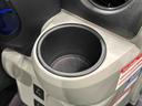 ＬＥＤヘッドランプ　セキュリティアラーム　コーナーセンサー　１４インチフルホイールキャップ　キーレスエントリー　電動格納式ドアミラー　ショツピングフック　マニュアルエアコン（広島県）の中古車