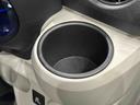 セキュリティアラーム　１４インチフルホイールキャップ　キーレスエントリー　電動格納式ドアミラー　ショツピングフック　マニュアルエアコン（広島県）の中古車