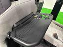 純正ナビ装着用アップグレードパック　運転席・助手席シートヒーター　運転席ロングスライドシート　オートライト　格納式リヤドアサンシェード　運転席シートリフター　チルトステアリング（広島県）の中古車