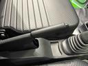 エアコン　ハロゲンヘッドランプ　運転席ＳＲＳエアバック　電動式パワーステアリング　ＡＭ／ＦＭラジオ　あゆみ板掛けテールゲート　スペアタイヤ　ガードフレーム　衝突回避支援システム搭載（広島県）の中古車