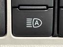 オートエアコン　オート格納機能付きミラー　シートリフター　ＬＥＤヘッドライト　助手席シートアンダートレイ　純正アルミホイール　ボックス付きセンターアームレスト（広島県）の中古車
