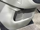 オートエアコン　オート格納機能付きミラー　シートリフター　ＬＥＤヘッドライト　助手席シートアンダートレイ　純正アルミホイール　ボックス付きセンターアームレスト（広島県）の中古車