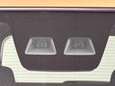 ハロゲンヘッドランプ　マルチリフレクターハロゲンフォグランプ　１４インチアルミホイール　オートライト　プッシュボタンスタート（広島県）の中古車