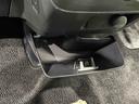 運転席シートヒーター　オートライト　電動格納ミラー　ボックス付きセンターアームレスト　左側パワースライドドア　シートリフター　ライトレベライザー（広島県）の中古車
