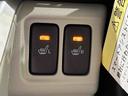 パノラマモニター対応カメラ　運転席・助手席シートヒーター　ＬＥＤヘッドランプ・フォグランプ　アルミホイール　オートライト　プッシュボタンスタート　セキュリティアラーム（広島県）の中古車