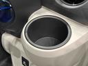 ＬＥＤヘッドランプ　セキュリティアラーム　コーナーセンサー　フルホイールキャップ　キーレスエントリー　電動格納式ドアミラー　ショツピングフック　マニュアルエアコン（広島県）の中古車