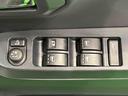 ＬＥＤヘッドランプ　セキュリティアラーム　コーナーセンサー　１４インチフルホイールキャップ　キーレスエントリー　電動格納式ドアミラー　ショツピングフック　マニュアルエアコン（広島県）の中古車