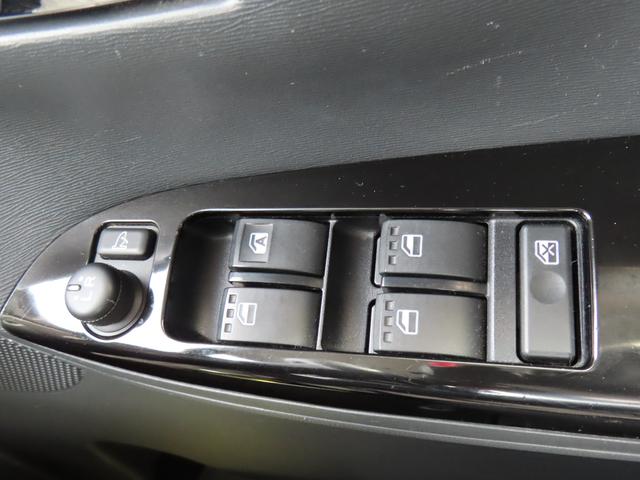 タントカスタムＸ　ＳＡ２ＷＤ　ＣＶＴ　６６０ｃｃ　カーナビ　ワンセグＴＶ　バックモニター　ＥＴＣ車載器　衝突被害軽減ブレーキ　横滑り防止装置　ＡＢＳ　アイドリングストップ　プッシュボタンスタート　両側スライドドア（福島県）の中古車